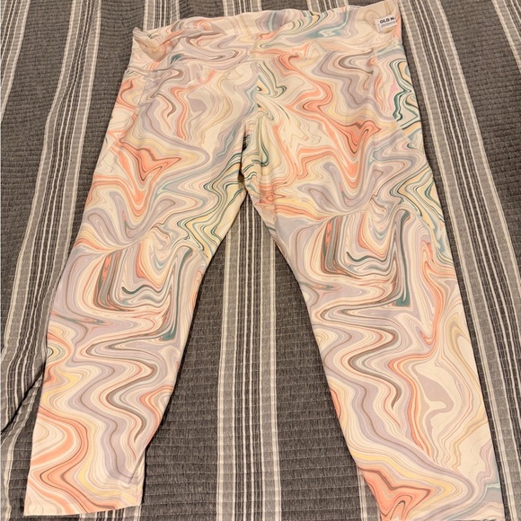 Old Navy Pants - NWT Old Navy women’s plus size 4X athletic leggings hi rise and 7/8 length